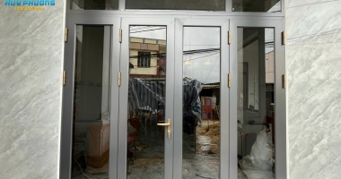 Cửa Nhôm Quảng Ngãi Nên Chọn Loại Nào? Kinh Nghiệm Từ Đơn Vị Thi Công Thực Tế