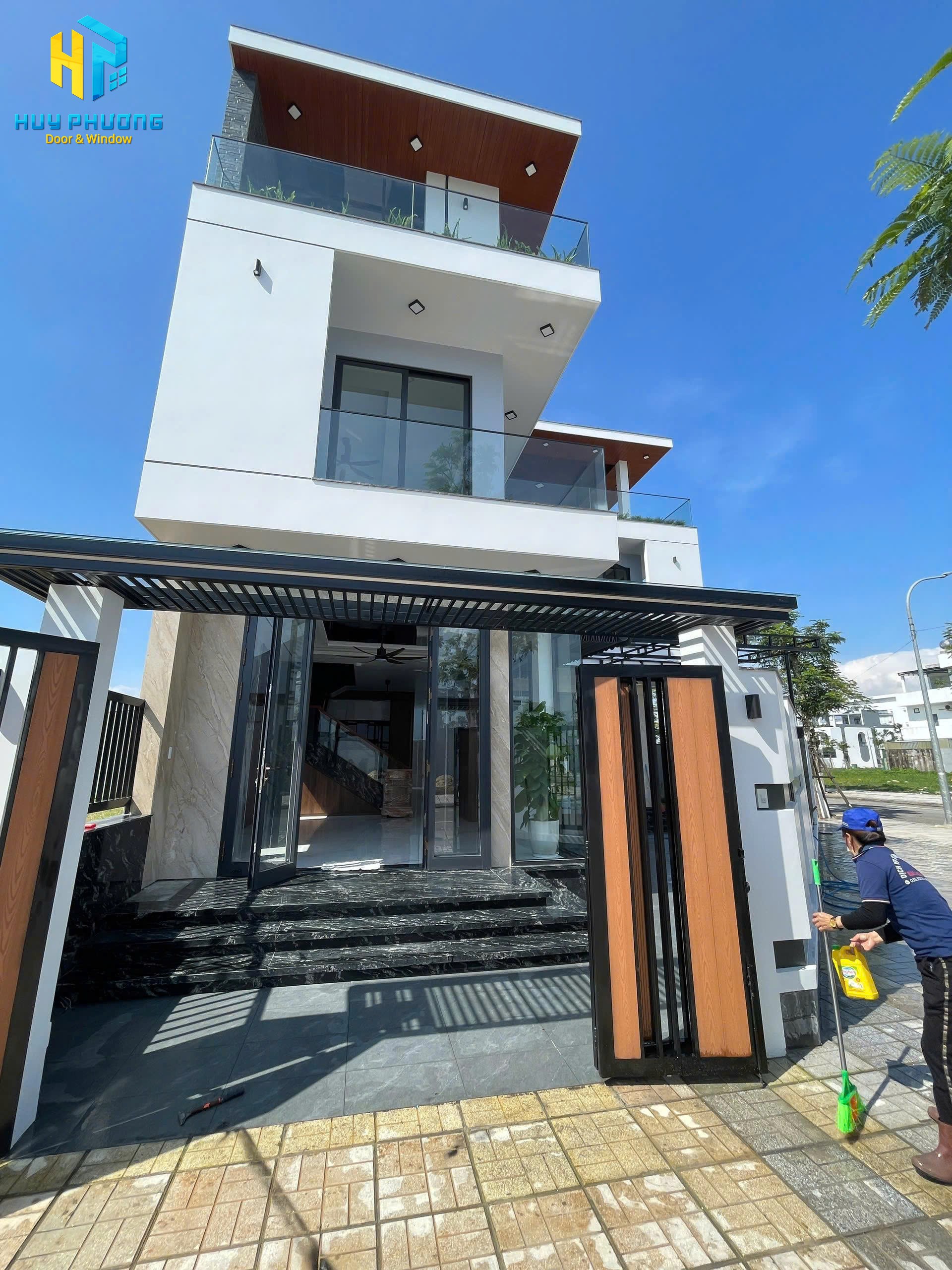 Cửa nhôm Quảng Ngãi cho nhà phố hiện đại