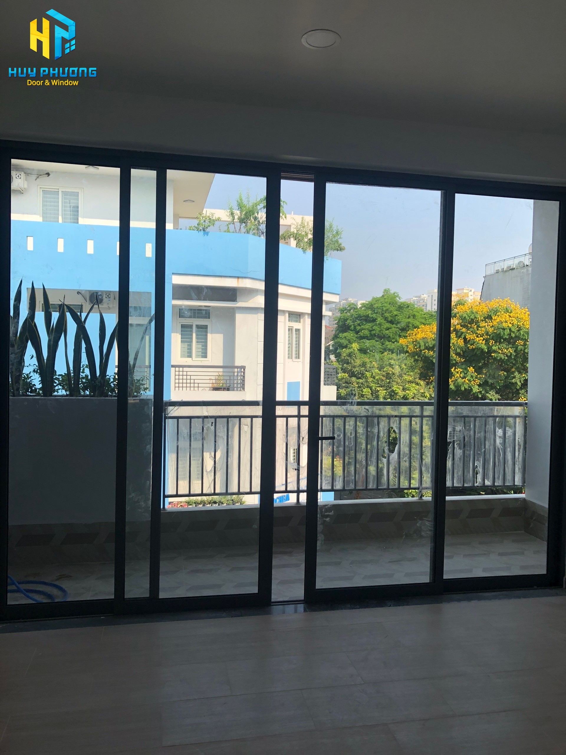 cửa lùa xingfa hệ 93 4 cánh