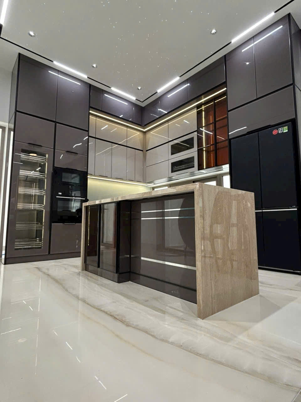 tủ bếp inox cánh kính cao cấp