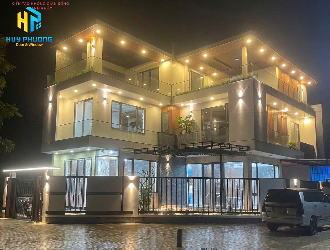 Thi công cửa nhôm kính biệt thự tại Quảng Ngãi