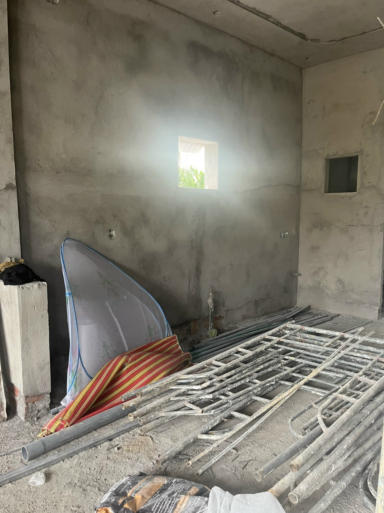 Thi công Tủ bếp nhôm kính hiện đại thi công tại Mộ Đức Quảng Ngãi