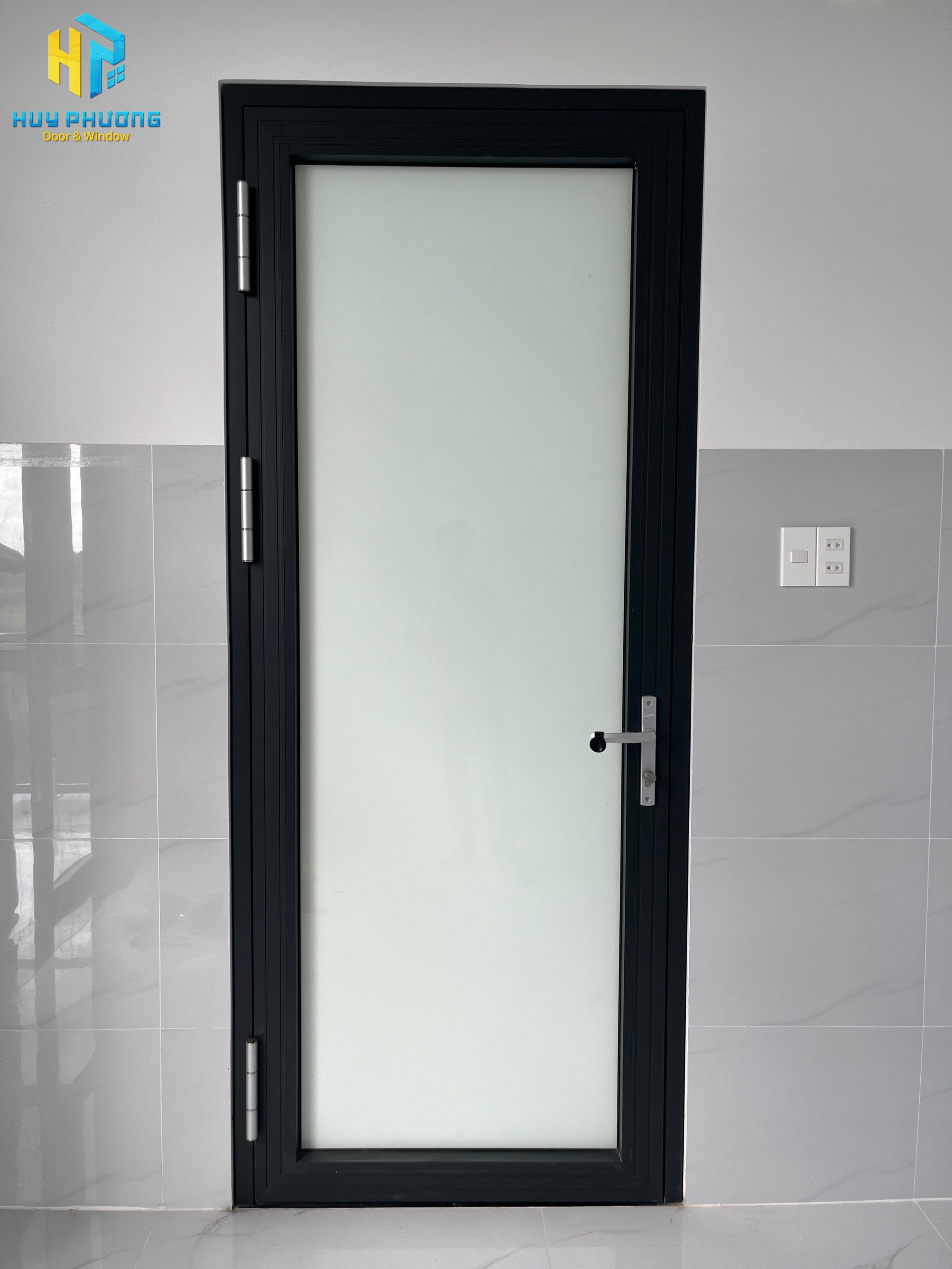 cửa phòng nhôm xingfa đẹp