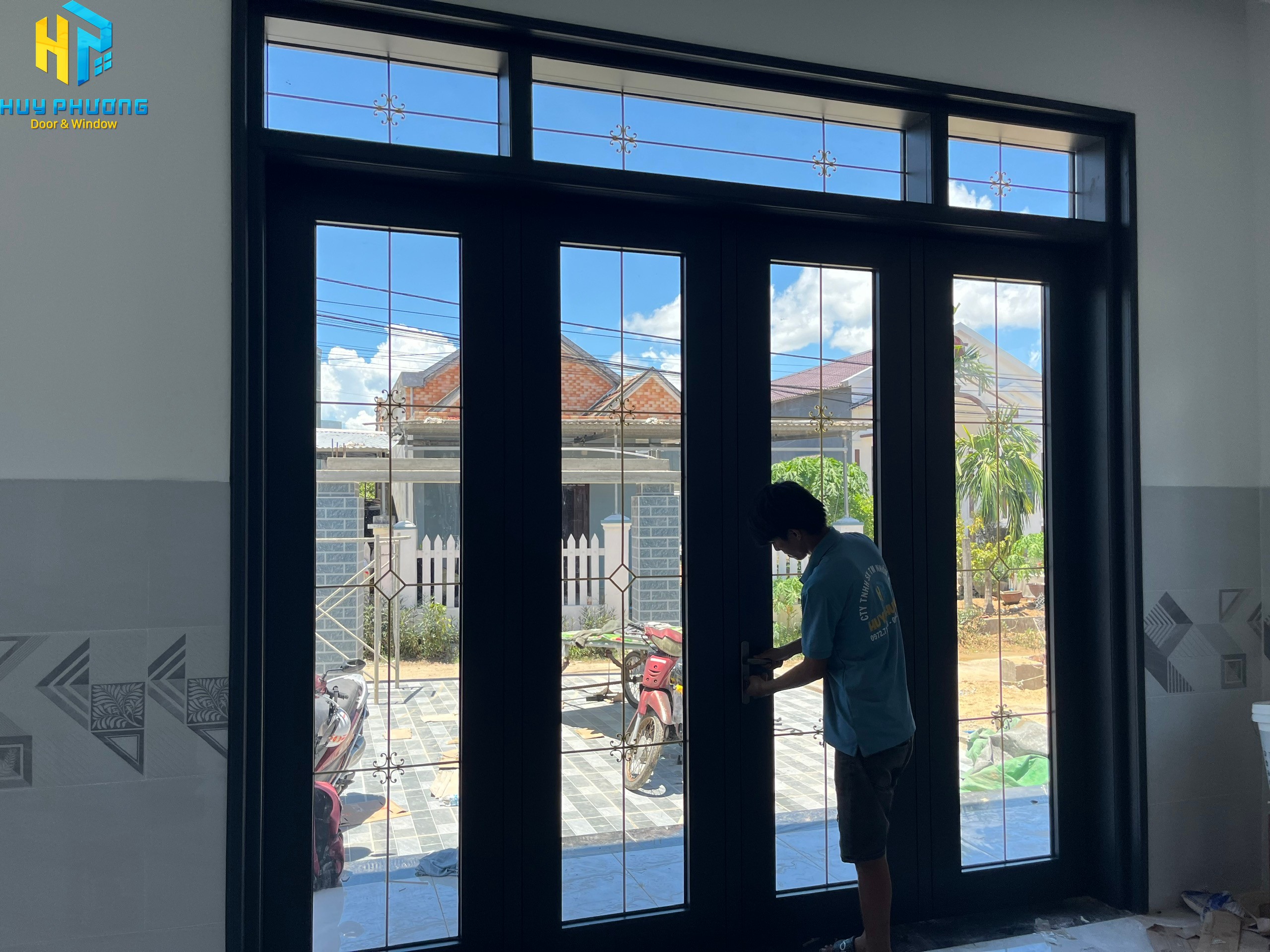 Lắp đặt hoàn thiện cửa nhôm PMA