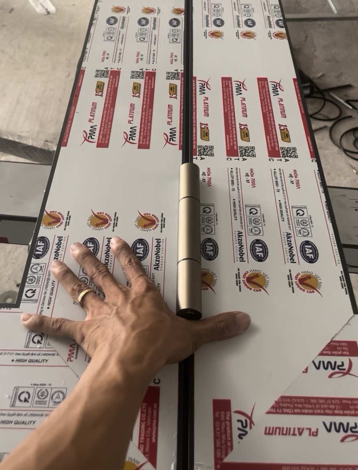 cánh cửa PMA bản lớn