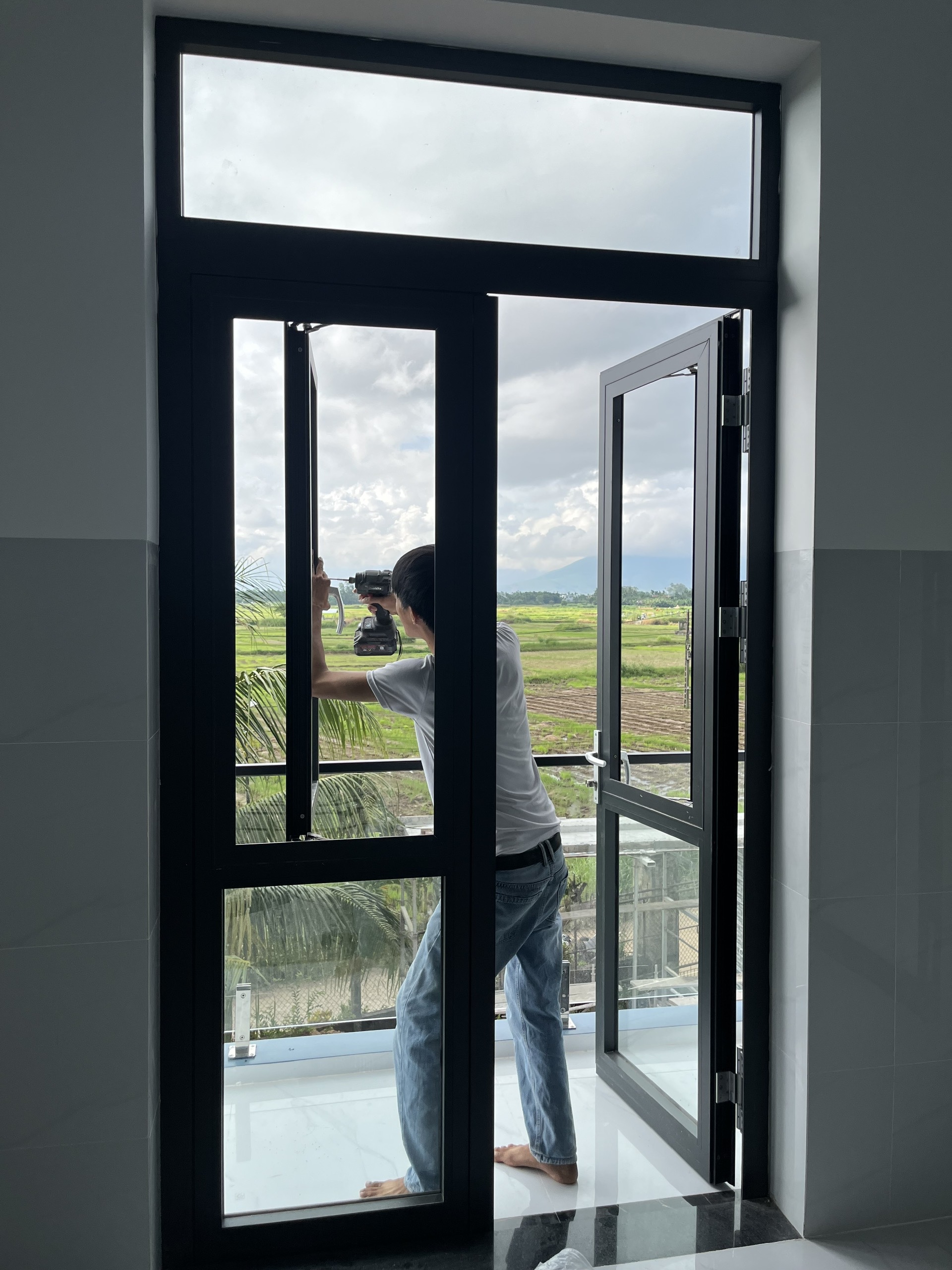 Thi công lắp đặt cửa nhôm tại Quảng Ngãi
