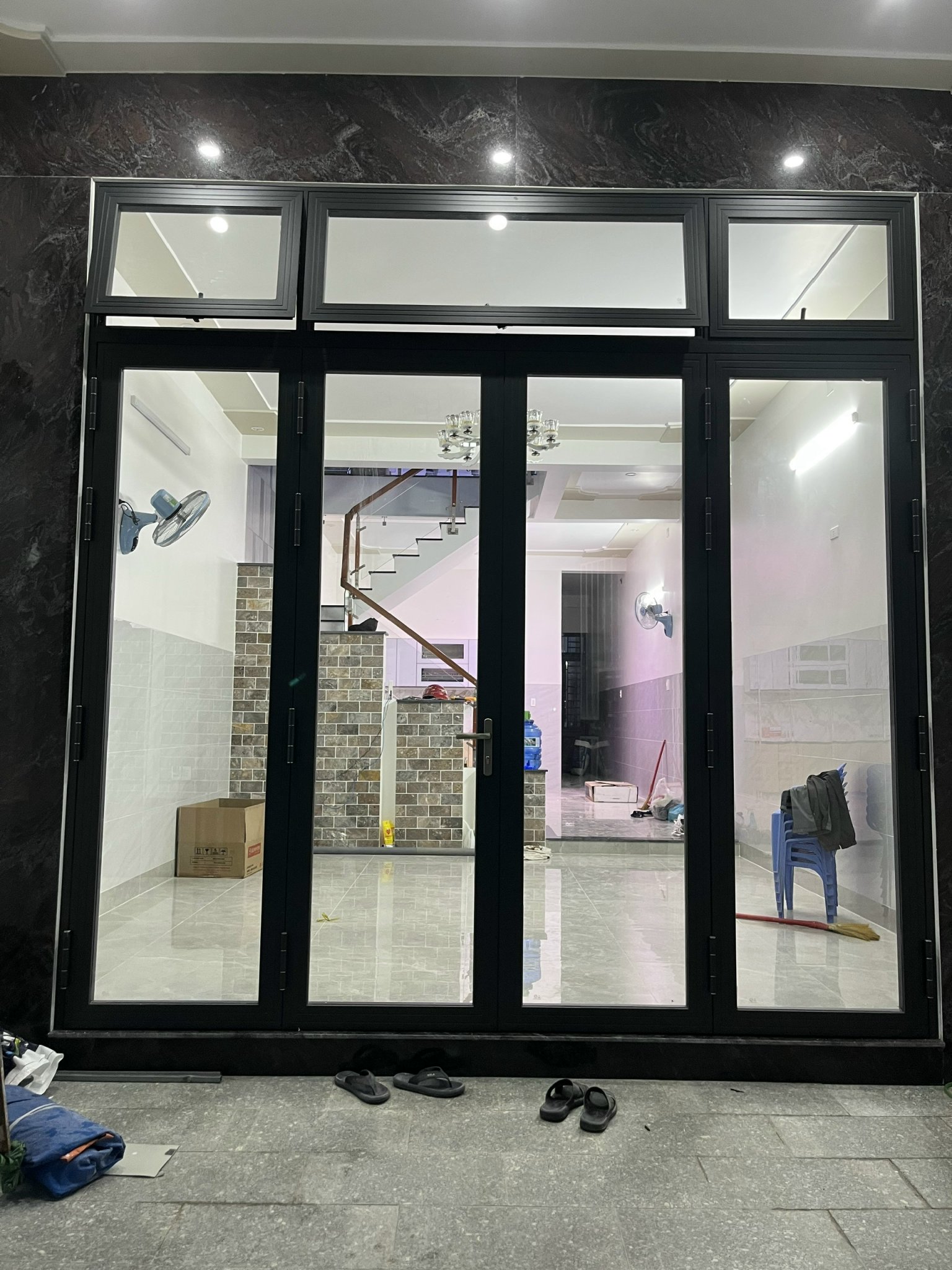 Thi công cửa nhôm Xingfa nhập khẩu tại Quảng Ngãi